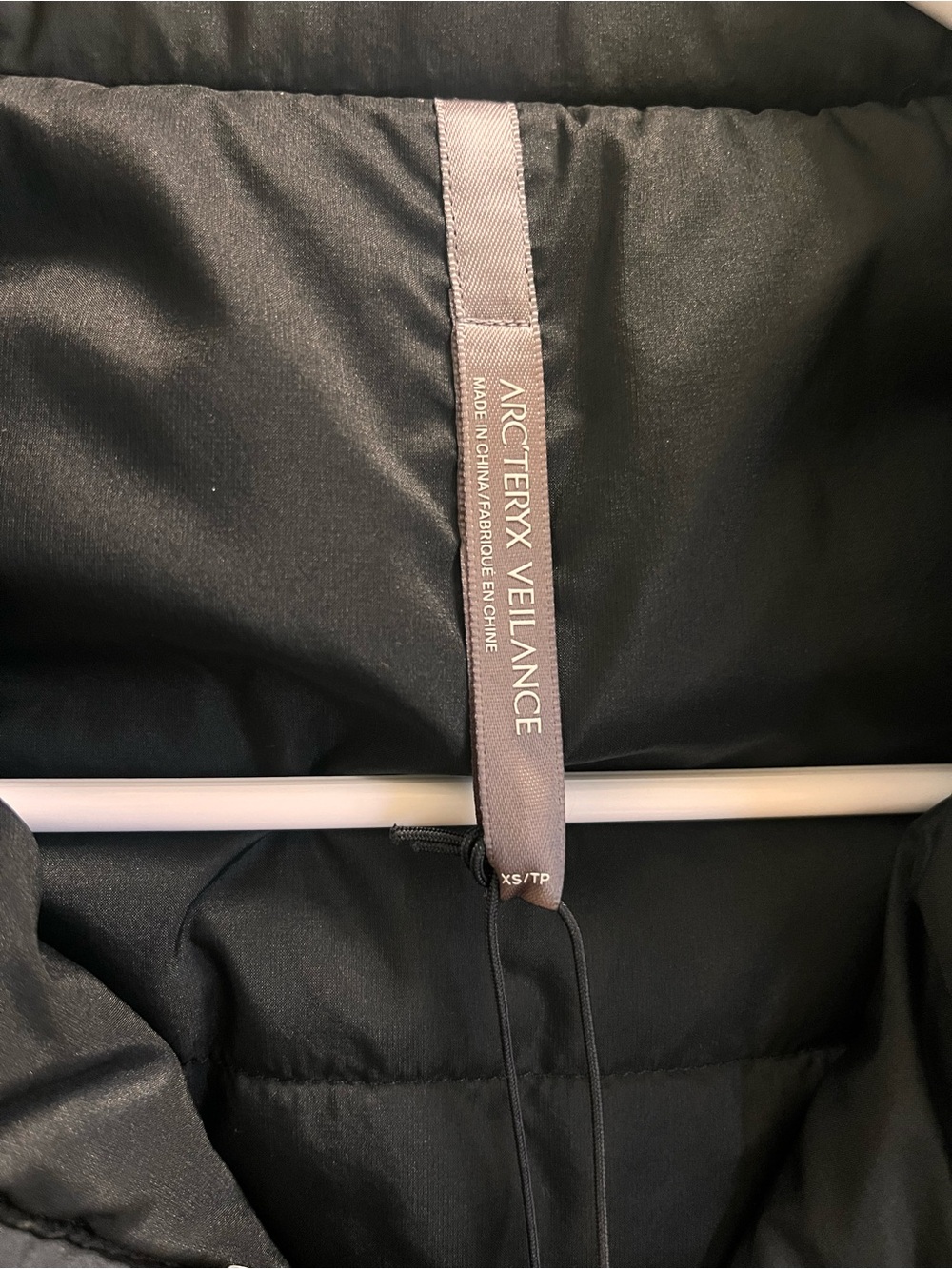 Arcteryx Veilance - Mionn Insulated Jacket Men's - Picture 3 of 7